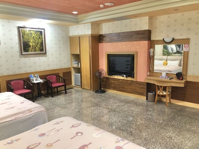 Family Quadruple Room (101)