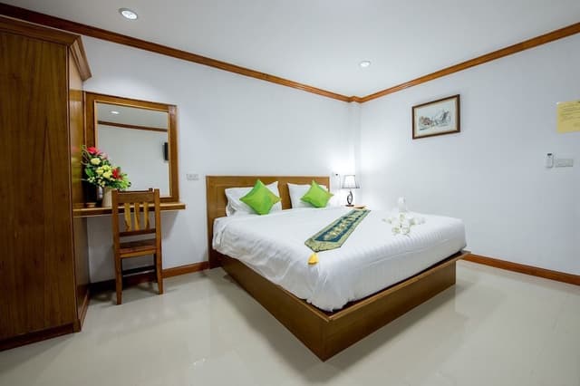 Standard King Room