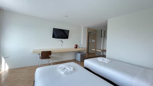 Deluxe Twin Room