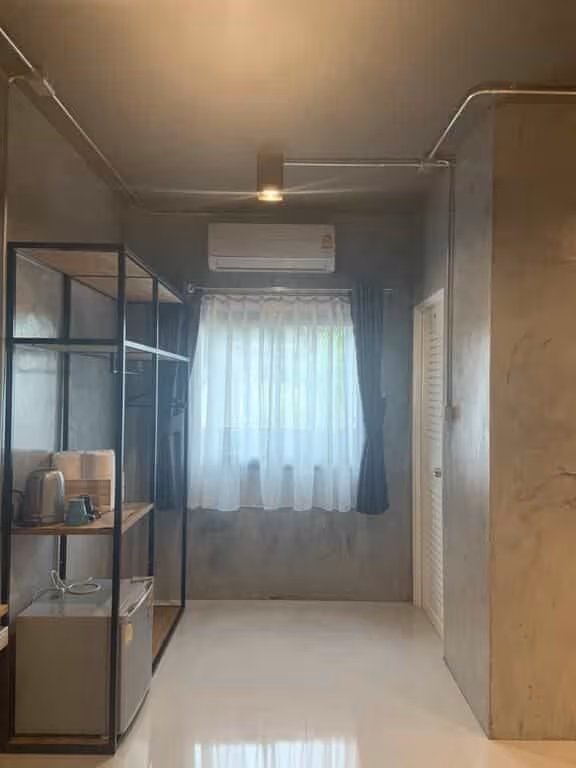 Standard Double Room (Please show Staff ID Card on check in date)