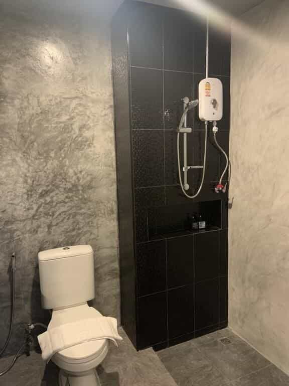 Standard Double Room (Please show Staff ID Card on check in date)