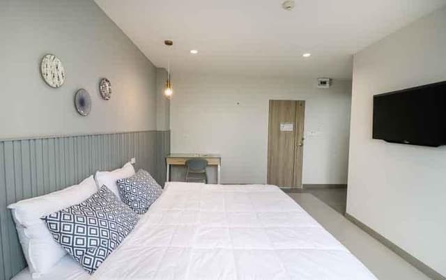 Double Classic King Bed