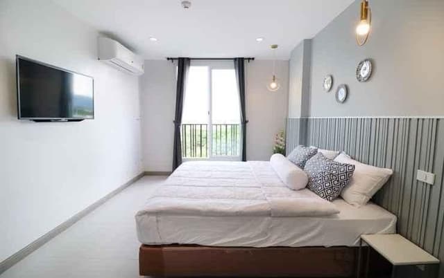 Double Classic King Bed