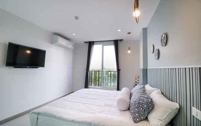 Double Classic King Bed