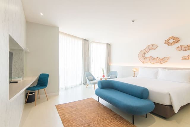Corner Suite