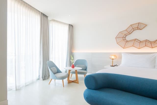 Corner Suite