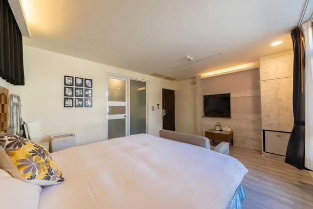 Classic Double Room