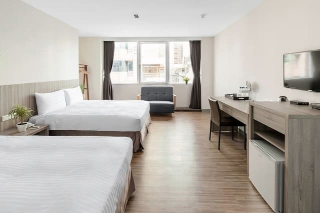 Deluxe Quadruple Room