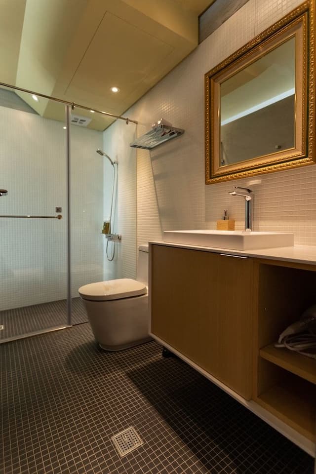 Double Room (101)