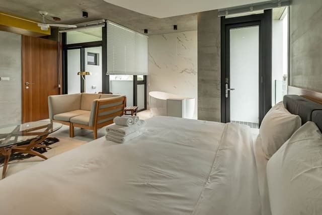 Double Room (301)