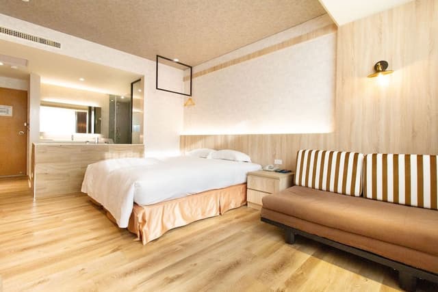 Standard Double Room (C)