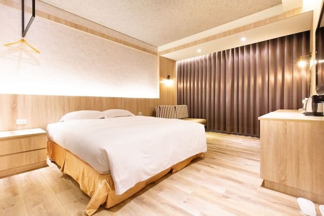 Standard Double Room (C)