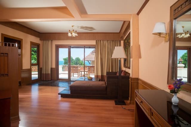 Executive Suite