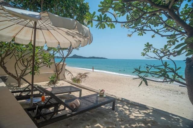 Beachfront Suite