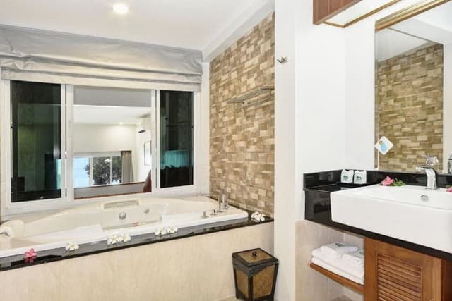 Beachfront Suite