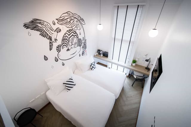 Chimpanzee Pod (Deluxe Twin Bed) - Special Limited Rate