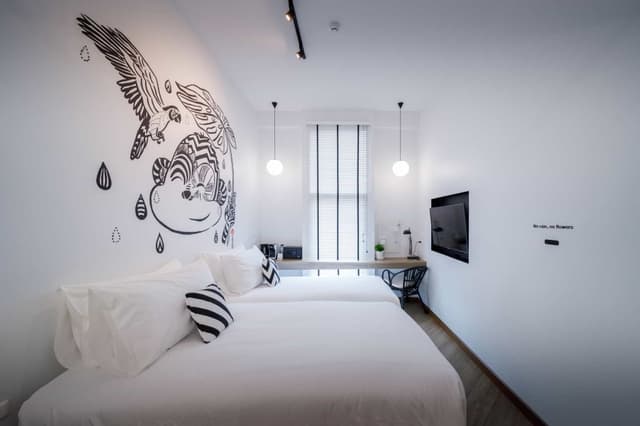 Chimpanzee Pod (Deluxe Twin Bed) - Special Limited Rate