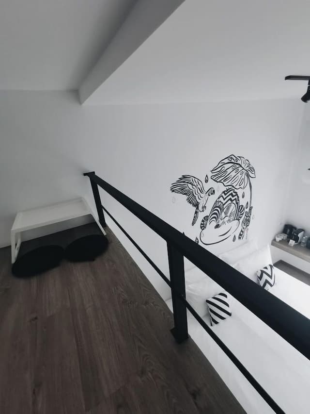 Gorilla pod ( Twin bed + Loft bed )