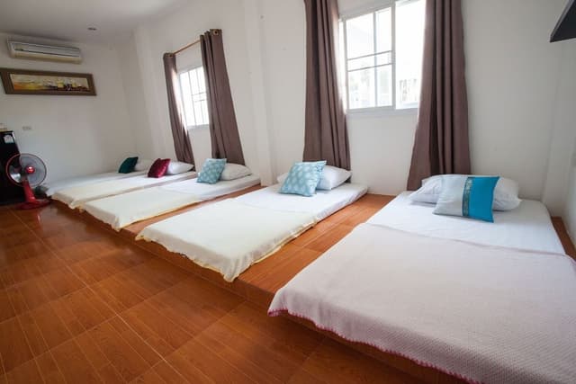 Family Mixed Dorm