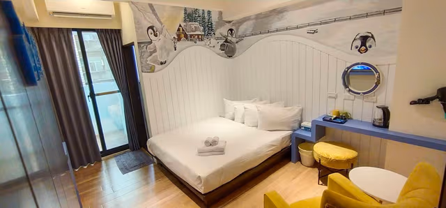 Double Room with Balcony and Private Bathroom