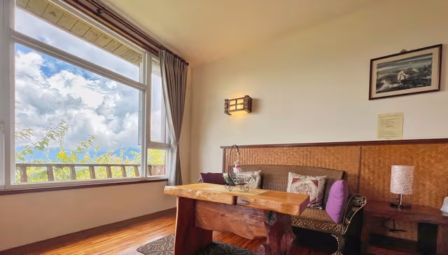 Deluxe Double Room, Mountain View (Fall)