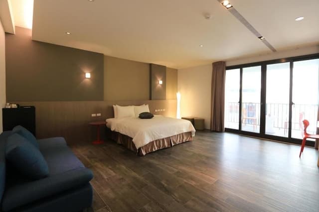 Design Double Room, 1 King Bed, Balcony