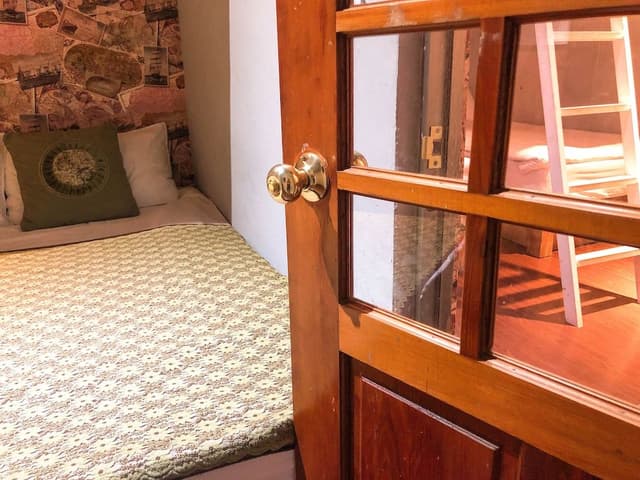 Family Room, Private Bathroom (101)