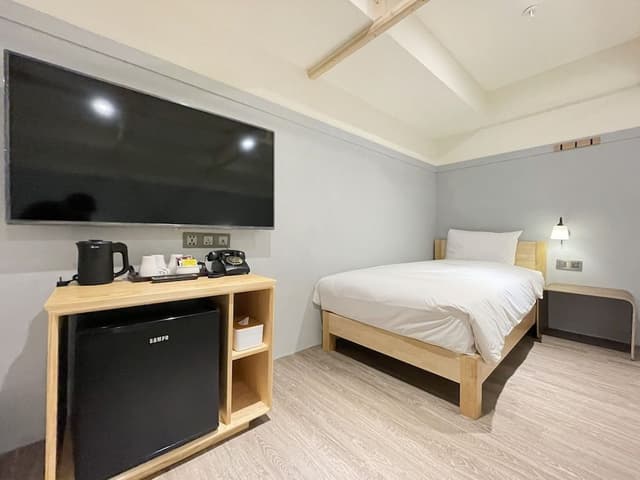 Economy Triple Room