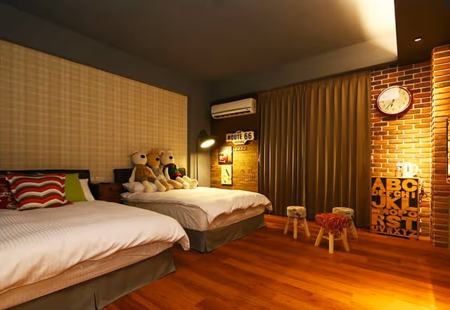 Basic Suite, 2 Double Beds