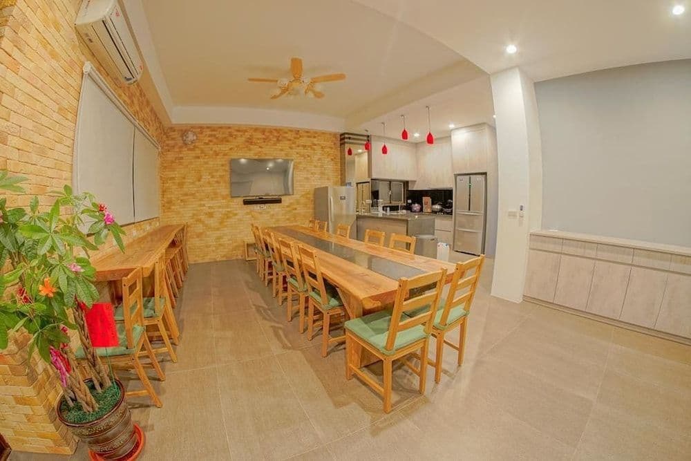 Travelers Hostel