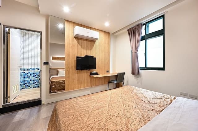 Double Room