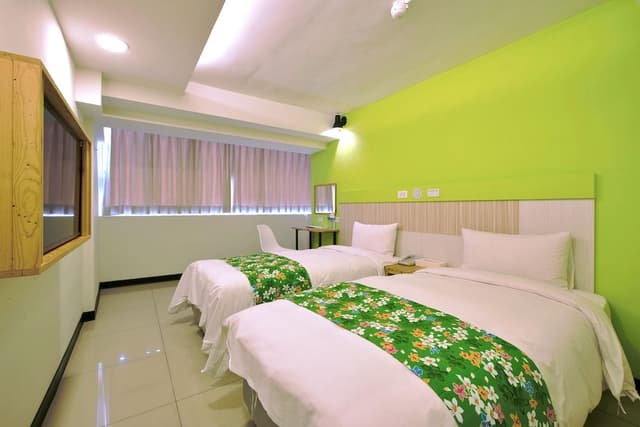 Standard Twin Room