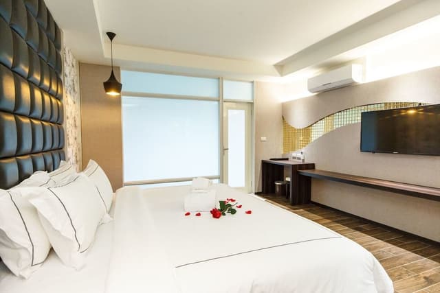 Standard Double Room (With hotspring)