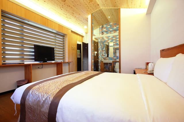 Honeymoon Double Room