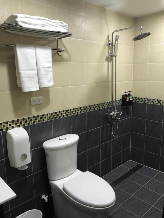 Double Room (Blue)