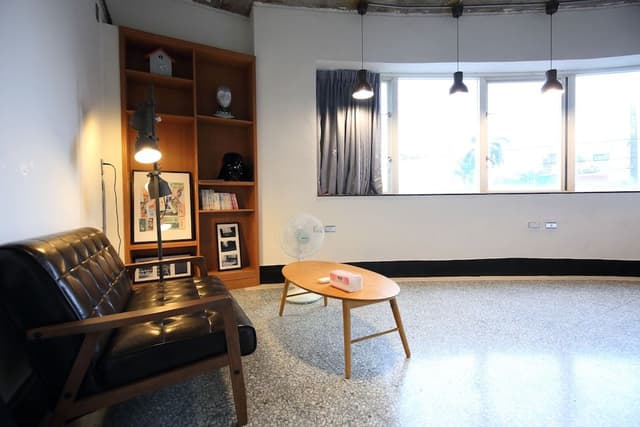 Economy Double Room (Shared Bathroom)