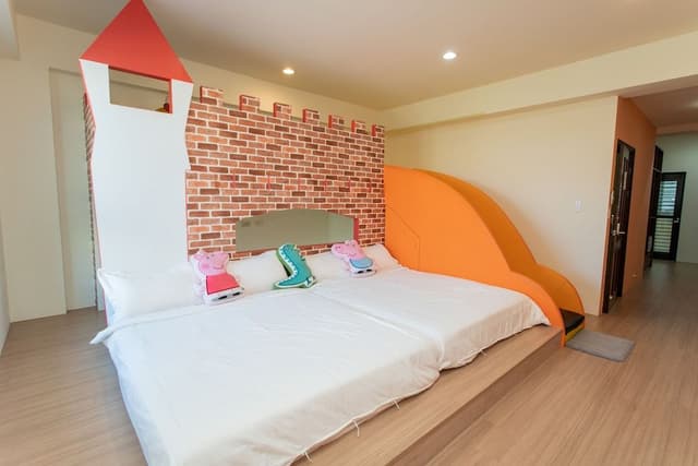 Family Quadruple Room (201)