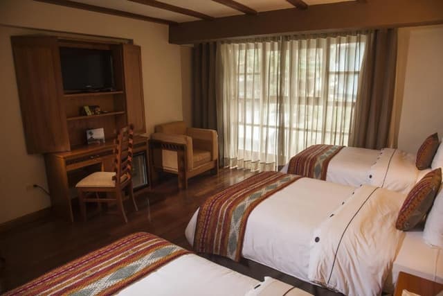 Triple Room with City View