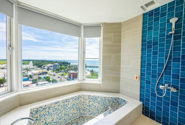 Family Room with Balcony and Sea View (Room Selected at Check-In)