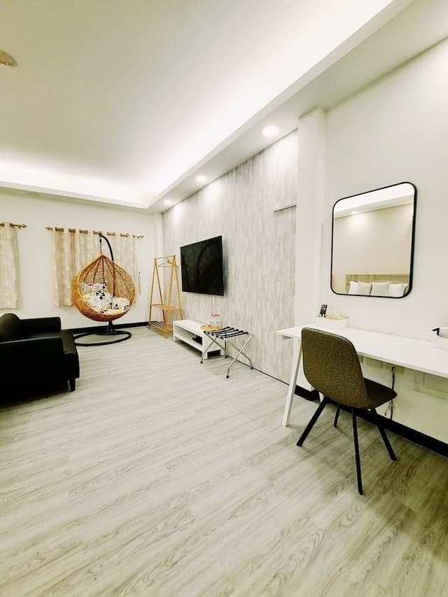 Economy House