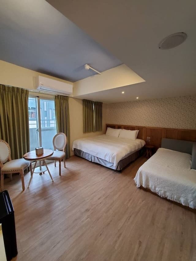 Deluxe Double Room (Local Resident Only)