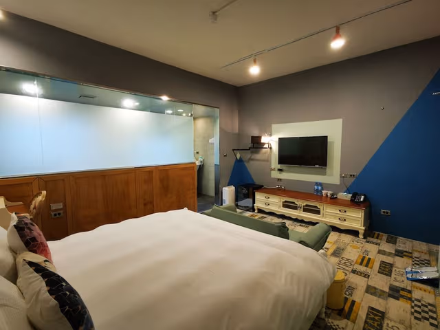 Deluxe Double Room (Local Resident Only)