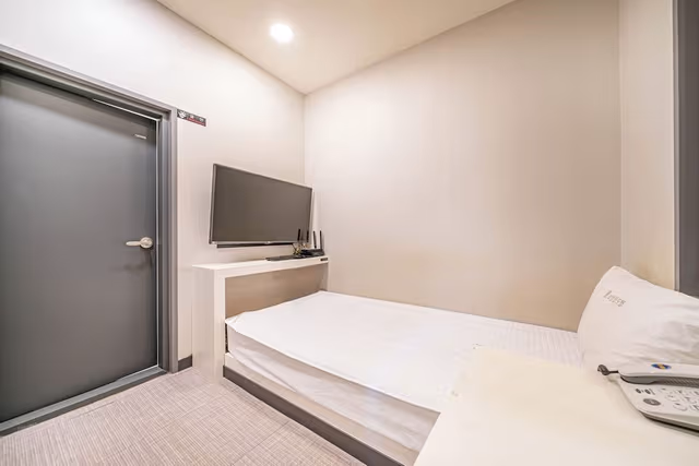 Basic Single Room