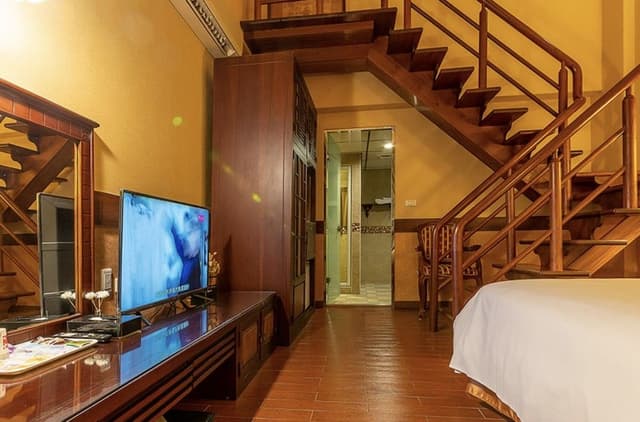 Deluxe Loft