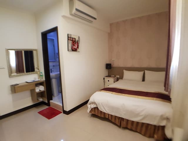 Standard Double Room (202, 203, 302, 303)