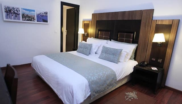 Twin Room with Medina View