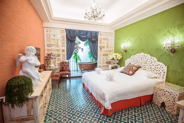 Deluxe Room, 1 Queen Bed, Non Smoking