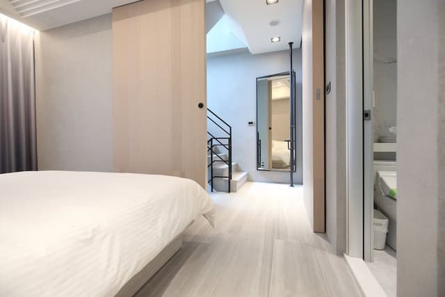 Elite Room