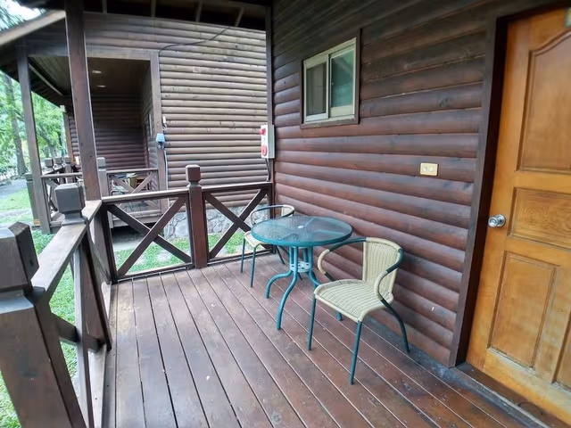 Standard Chalet, 1 Queen Bed, Non Smoking