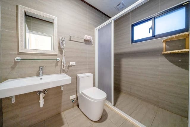 Standard Double Room (302)